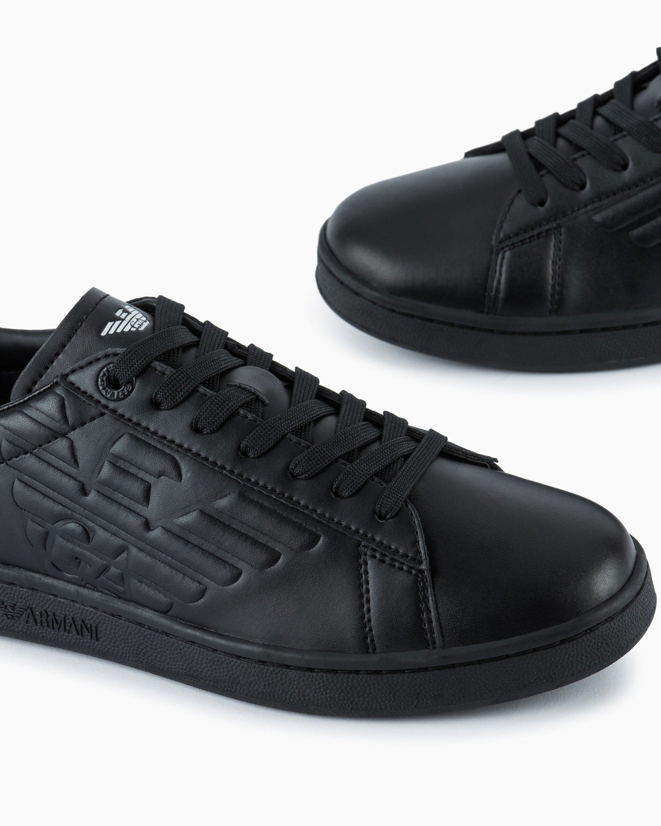 E.M.P.O.R.I.O A.R.M.A.N.I SNEAKERS
