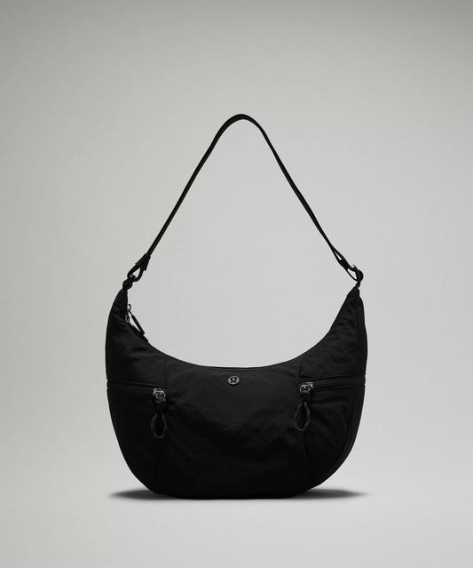 L.U.L.L-L-E.M.O.N SHOULDER BAG