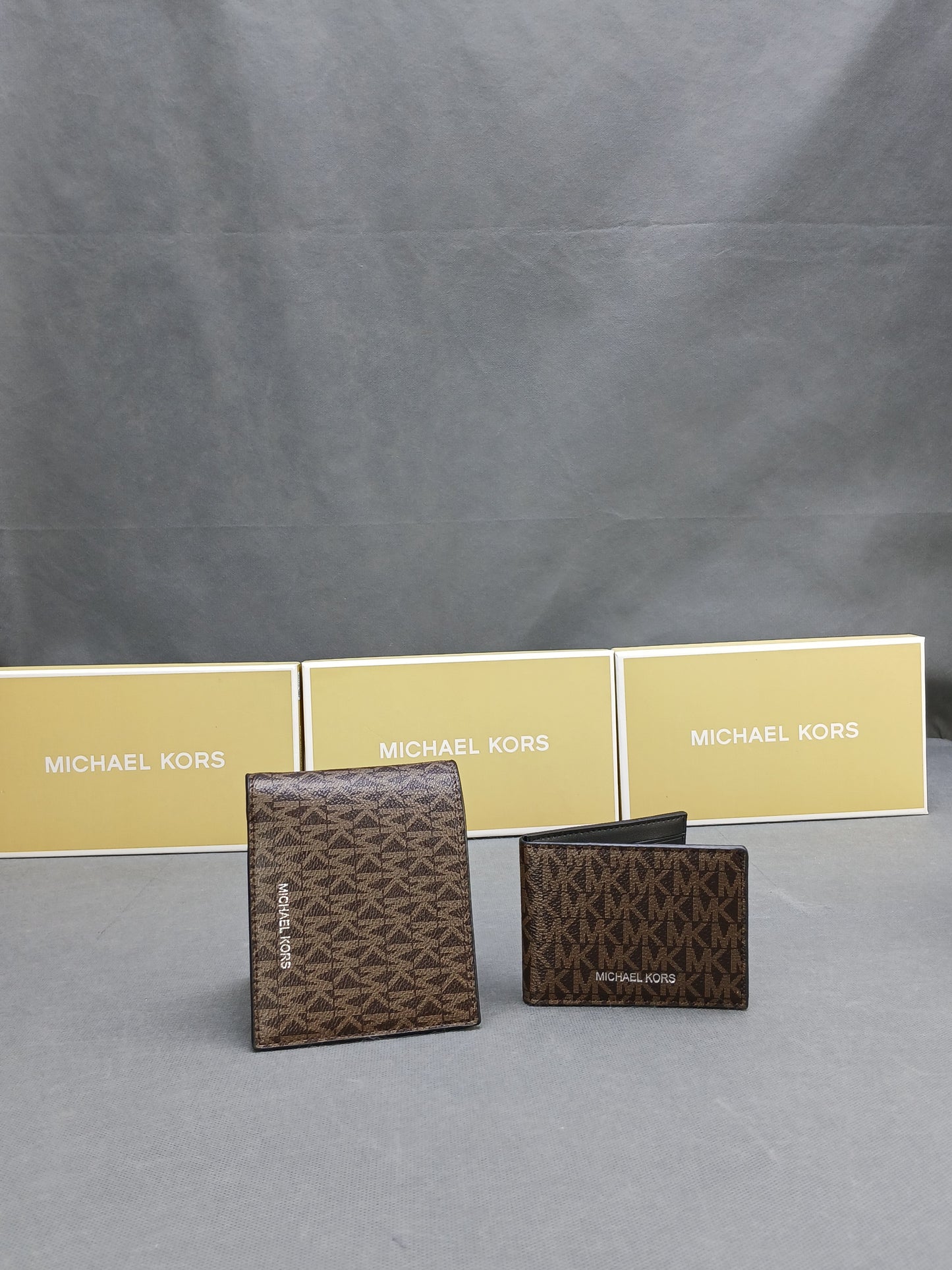 M.I.C.H-A.E.L  K.O-R.S 2in 1 WALLET + CARD HOLDER