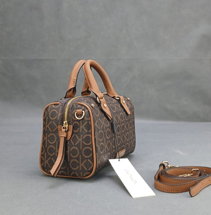 C-A-L-V-I-N K-L-E-I-N CROSSBODY BAG