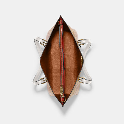 C.O.A.C.H  Mollie Tote