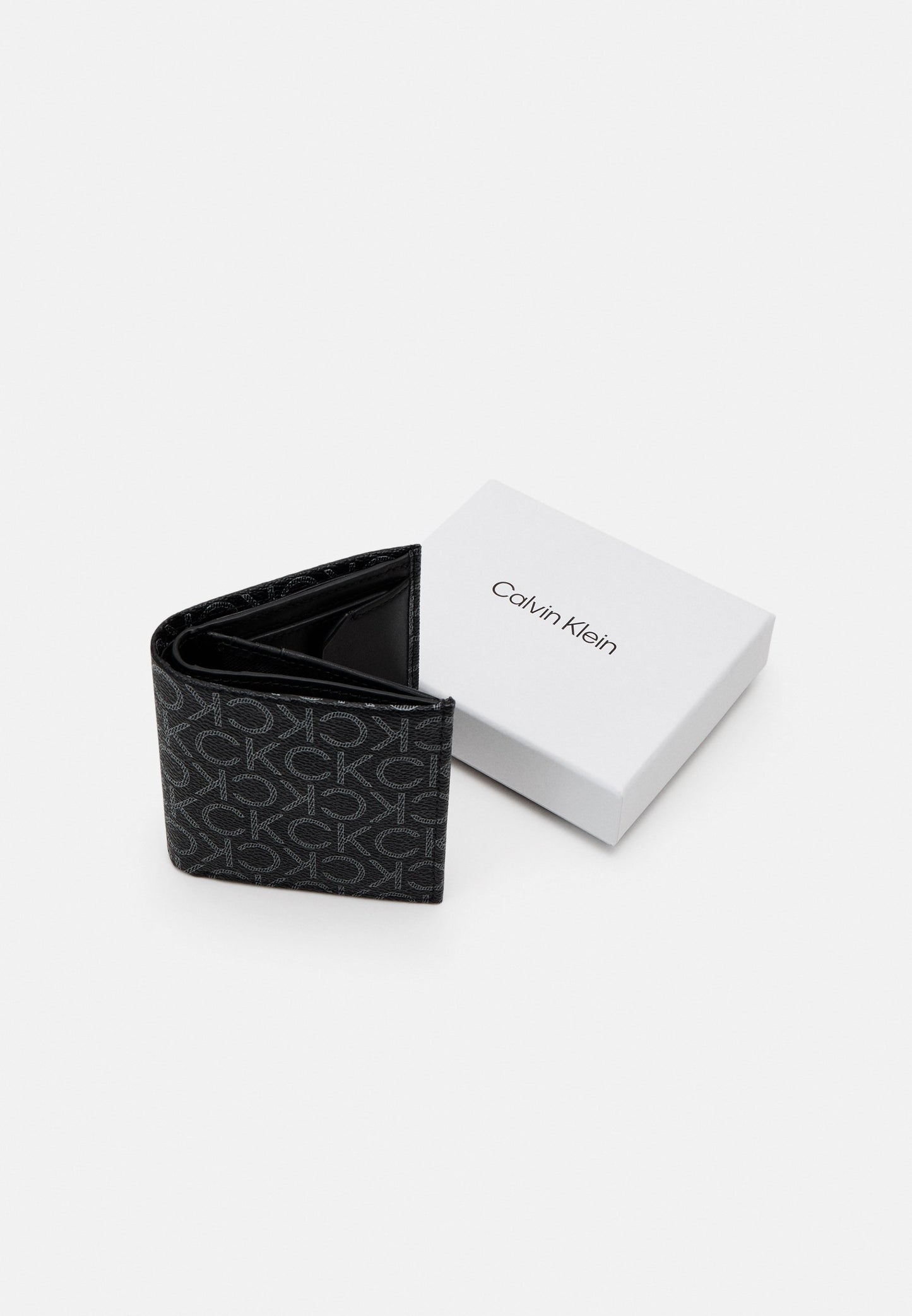 C-A-L-V-I-N K-L-E-I-N WALLET