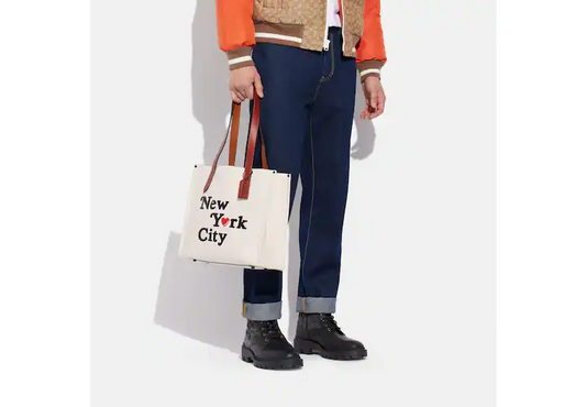 C-O-A-C-H TOTE BAG