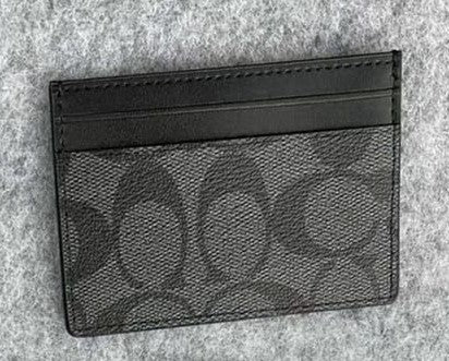 C-O-A-C-H CARDHOLDER