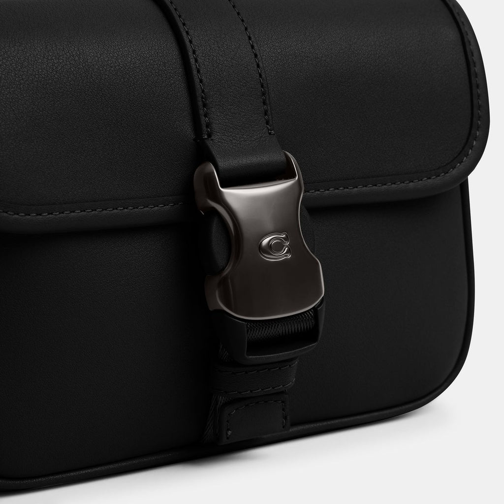 C-O-A-C-H CROSSBODY Bag