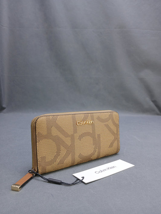 C-A-L-V-I-N K-L-E-I-N WALLET