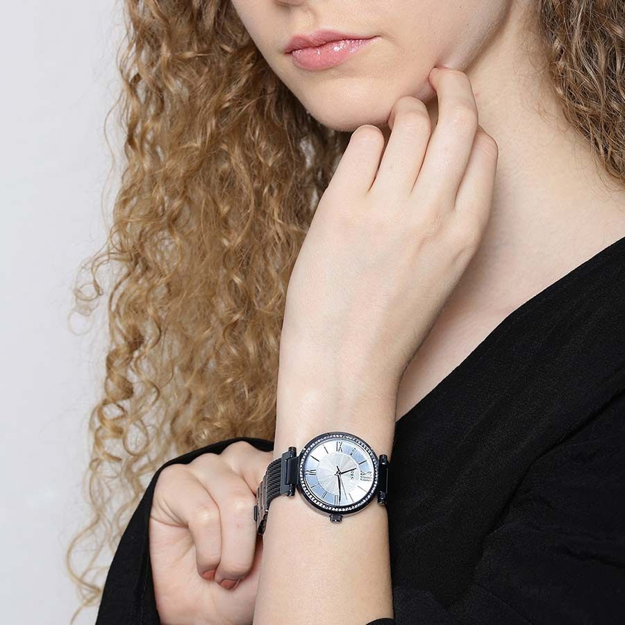 G-U-E-S-S WATCH