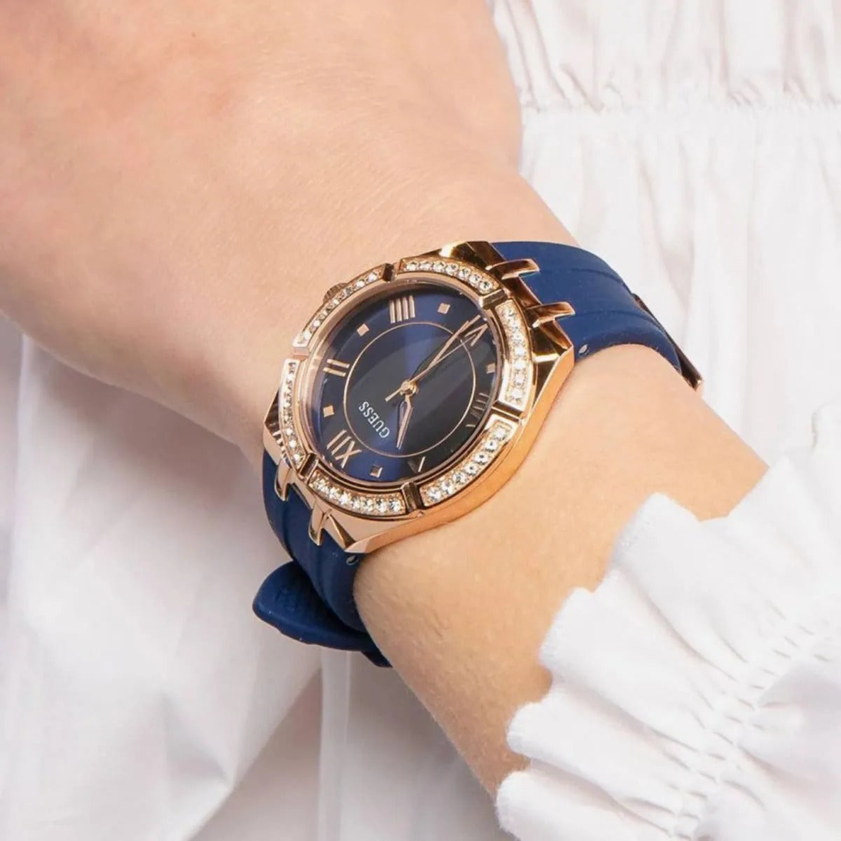 G-U-E-S-S WATCH