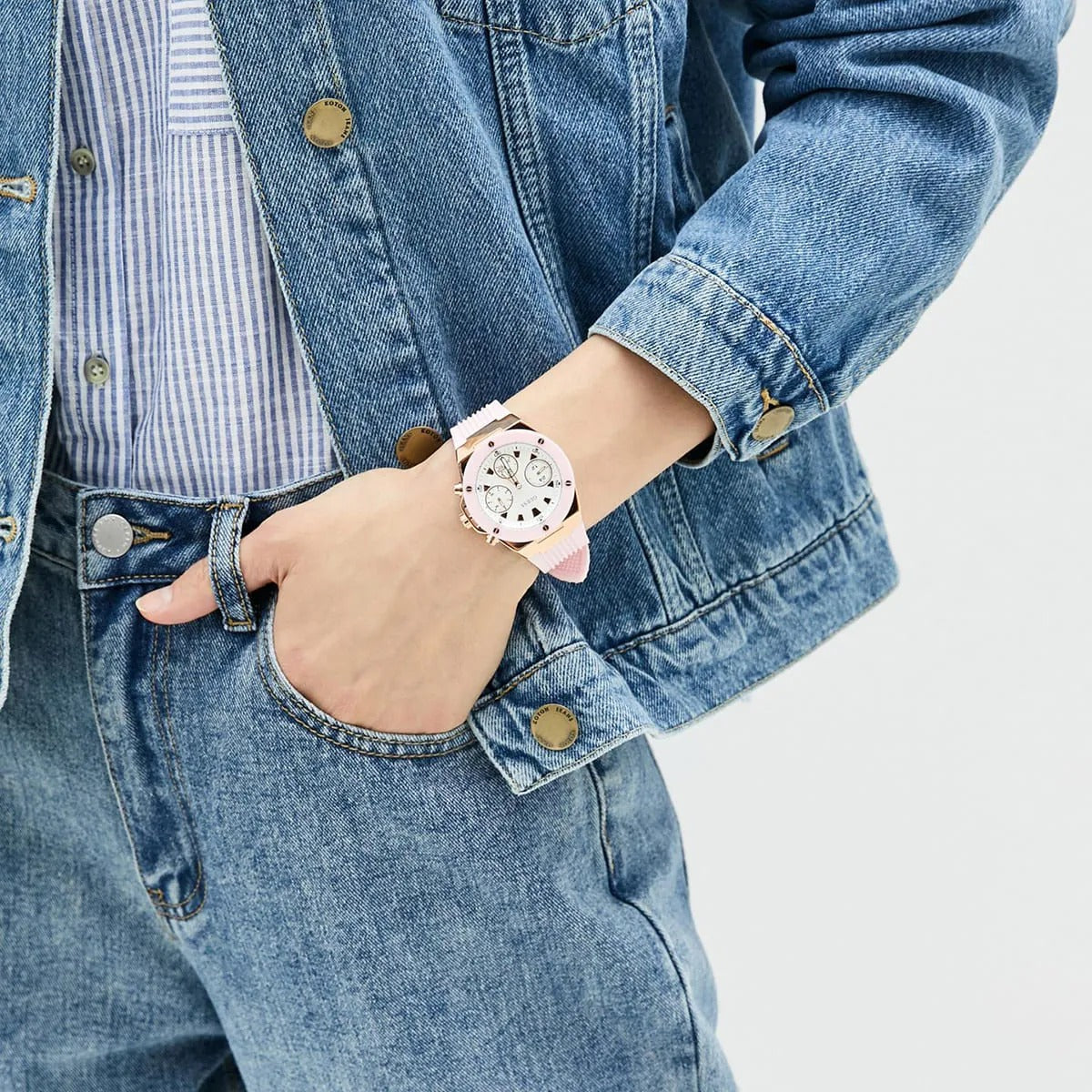 G-U-E-S-S WATCH