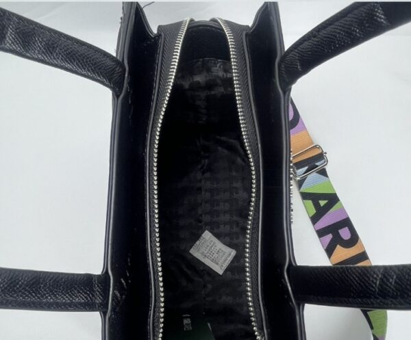 K.A-R.L L.A.G.E-R.F.E.L.D CROSSBODY BAG