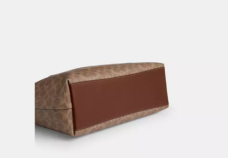 C-O-A-C-H SHOULDER Bag
