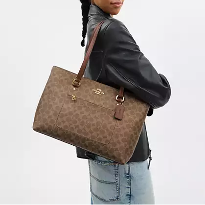 C-O-A-C-H SHOULDER Bag