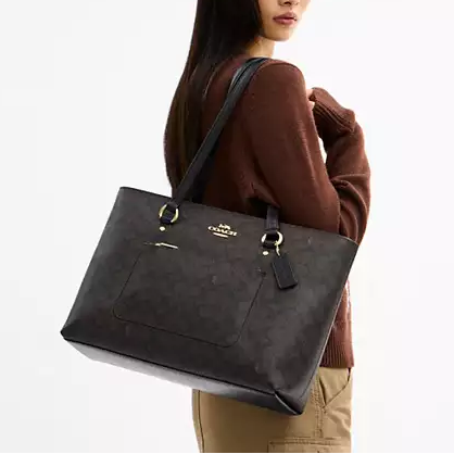 C-O-A-C-H SHOULDER Bag