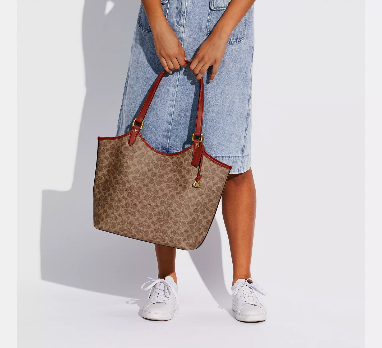 C-O-A-C-H SHOULDER BAG