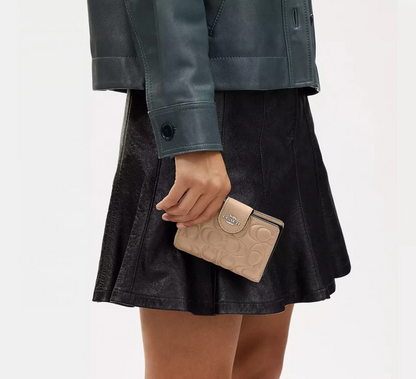 C-O-A-C-H WALLET