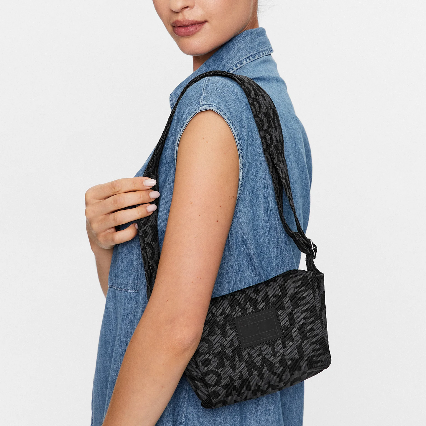 T.O.M-M.Y J.E.A.N.S CROSSBODY BAG BLACK MONOGRAM FOR WOMEN