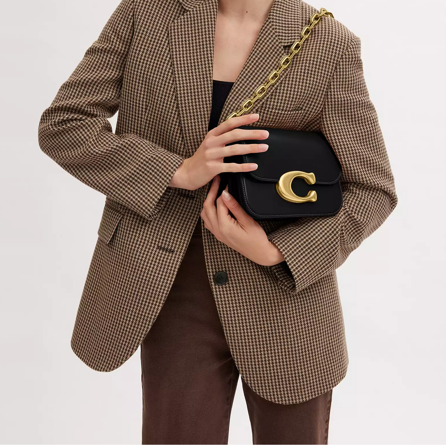 C-O-A-C-H CROSSBODY BAG CM557 BLACK FOR WOMEN