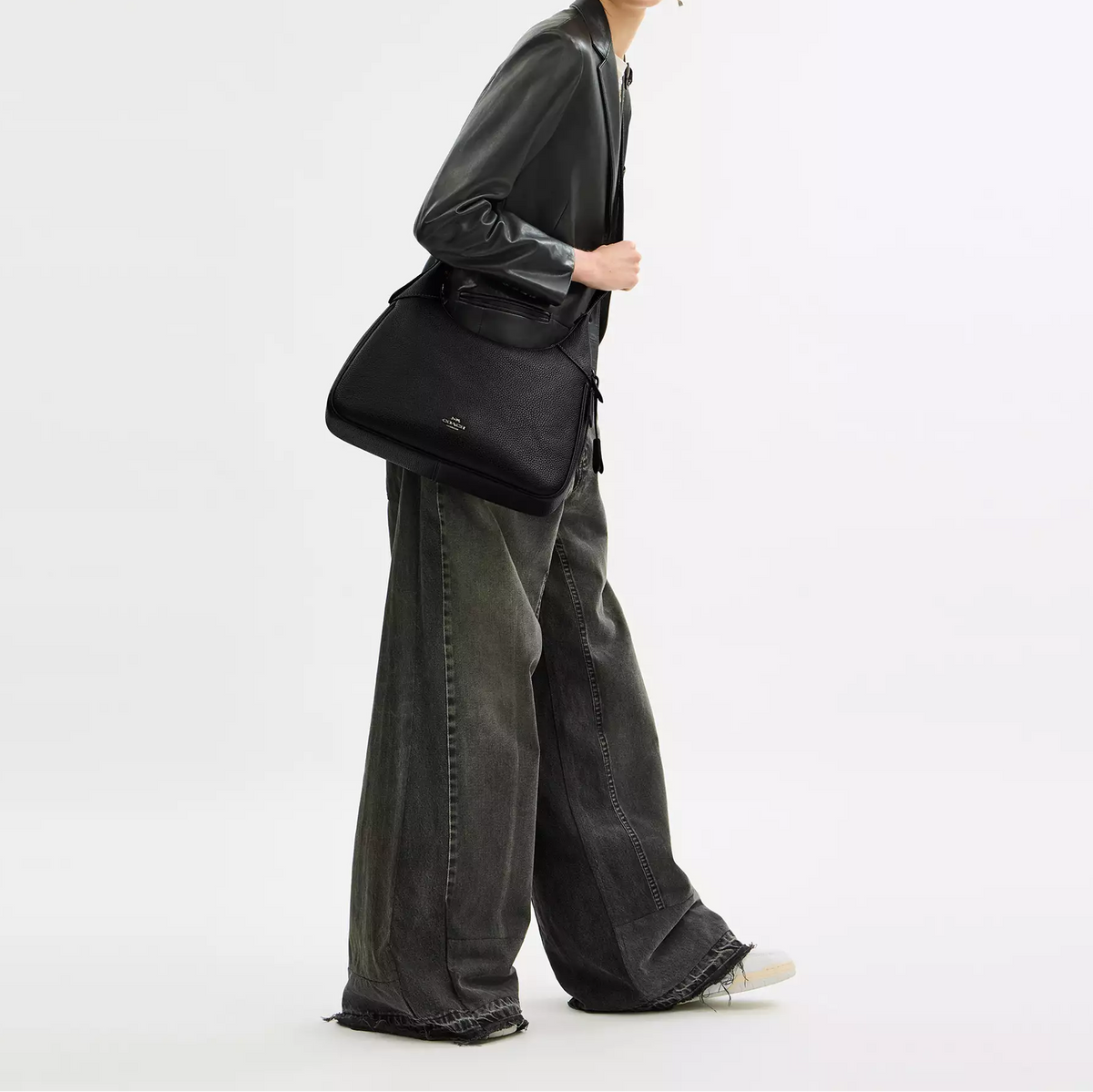 C-O-A-C-H SHOULDER BAG CCE47 BLACK FOR WOMEN