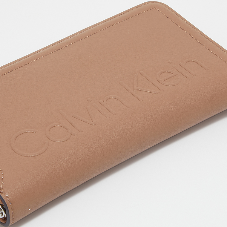 C-A-L-V-I-N K-L-E-I-N WALLET K60K609919 RBC FOR WOMEN