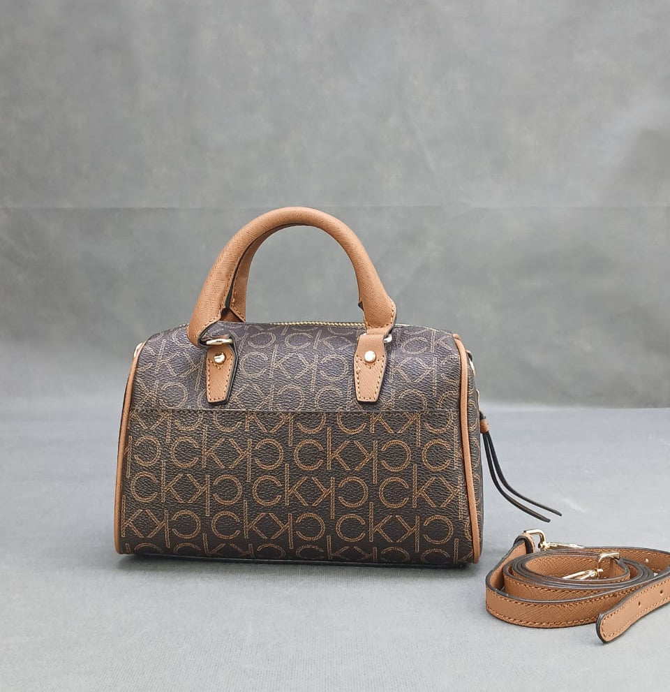 C-A-L-V-I-N K-L-E-I-N CROSSBODY BAG