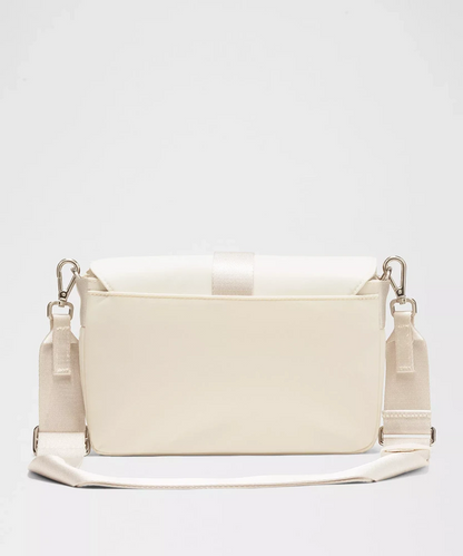 L.U.L.L-L-E.M.O.N CROSSBODY BAG