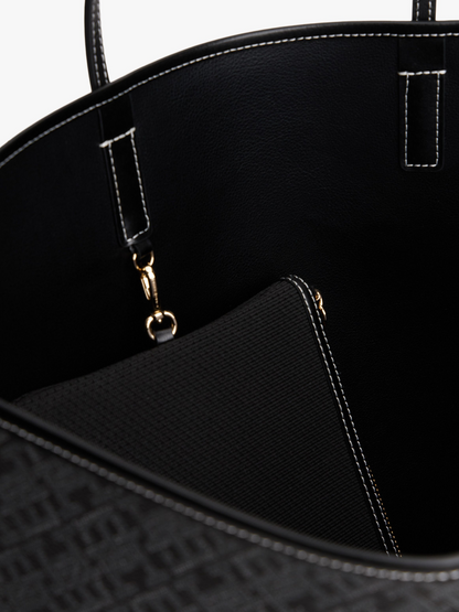 T.O.M-M.Y H.I.L.F-I.G.E.R SHOULDER BAG