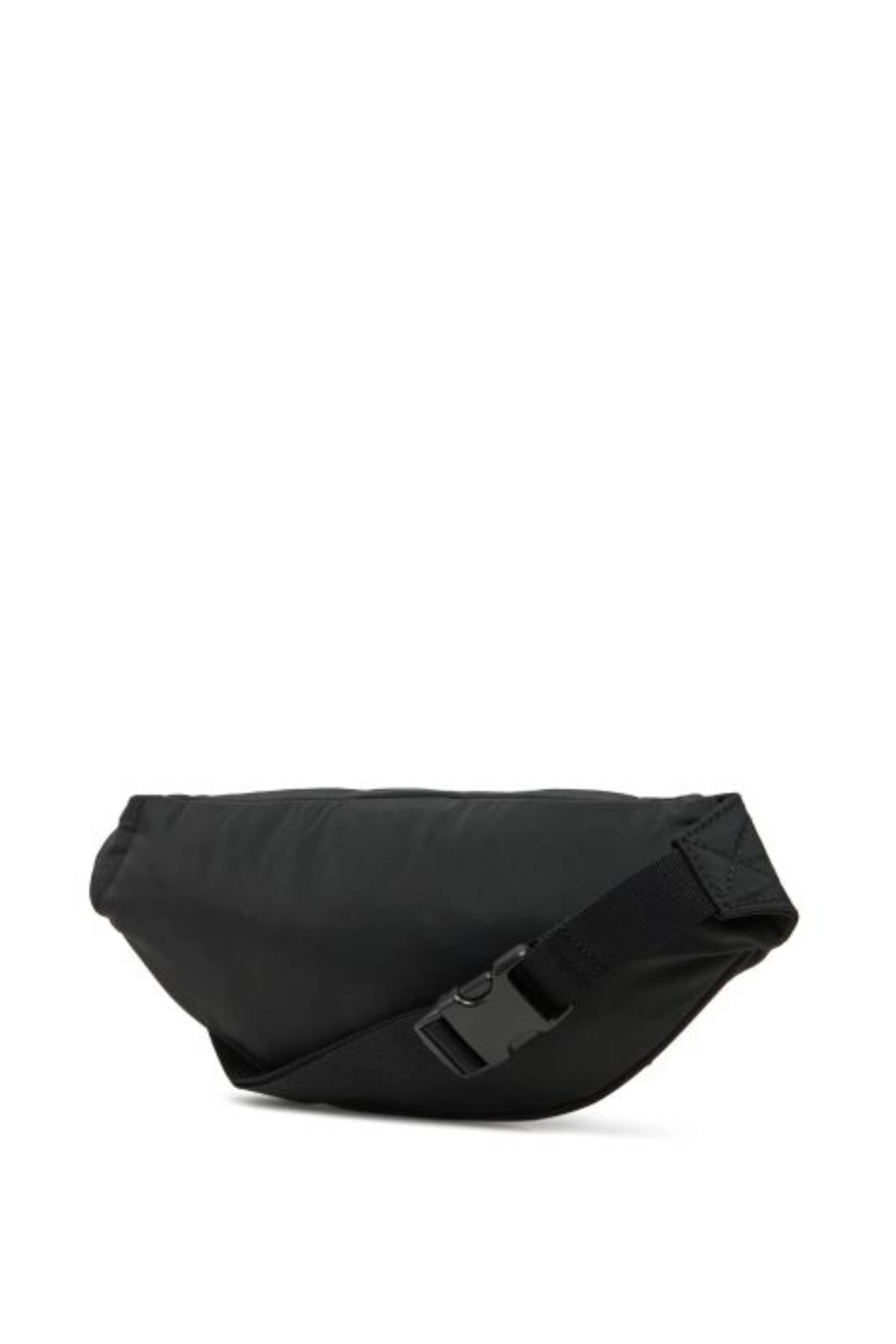 C-A-L-V-I-N K-L-E-I-N BELT BAG