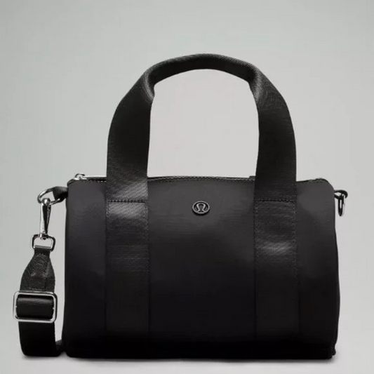 L.U.L.L-L-E.M.O.N CROSSBODY BAG