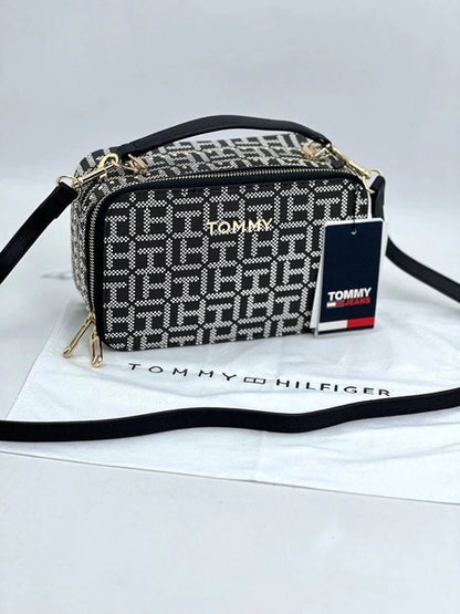 T.O.M-M.Y H.I.L.F-I.G.E.R  CROSSBODY BAG
