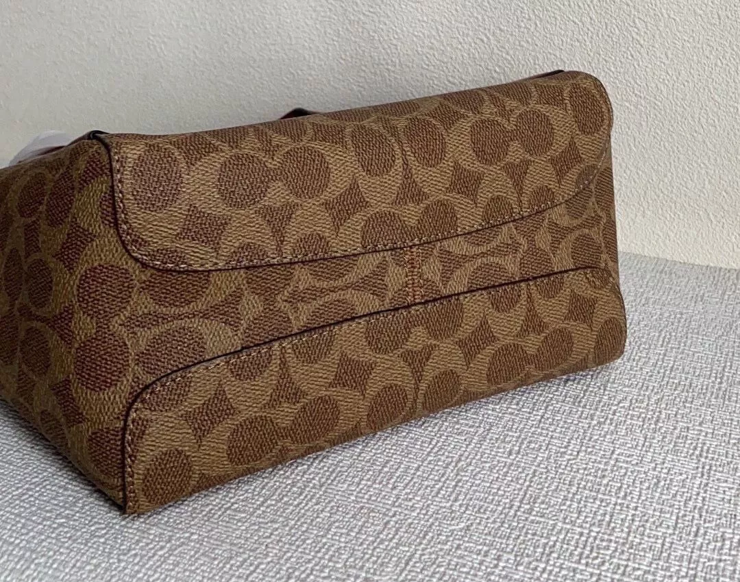 C-O-A-C-H CROSSBODY Bag