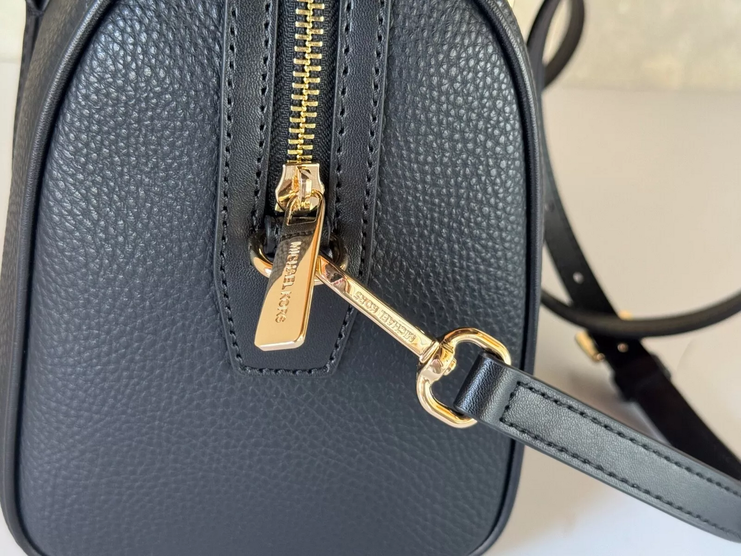 M.I-C.H-A.E.L K.O-R.S Crossbody BAG