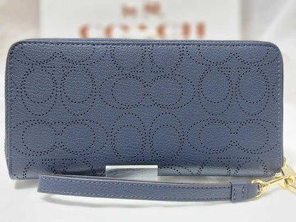 C-O-A-C-H WALLET
