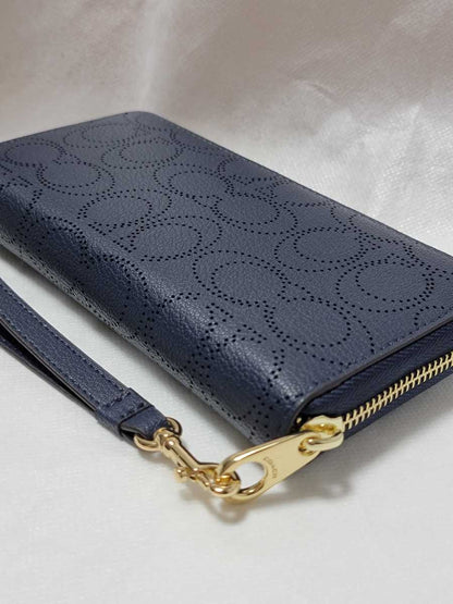 C-O-A-C-H WALLET
