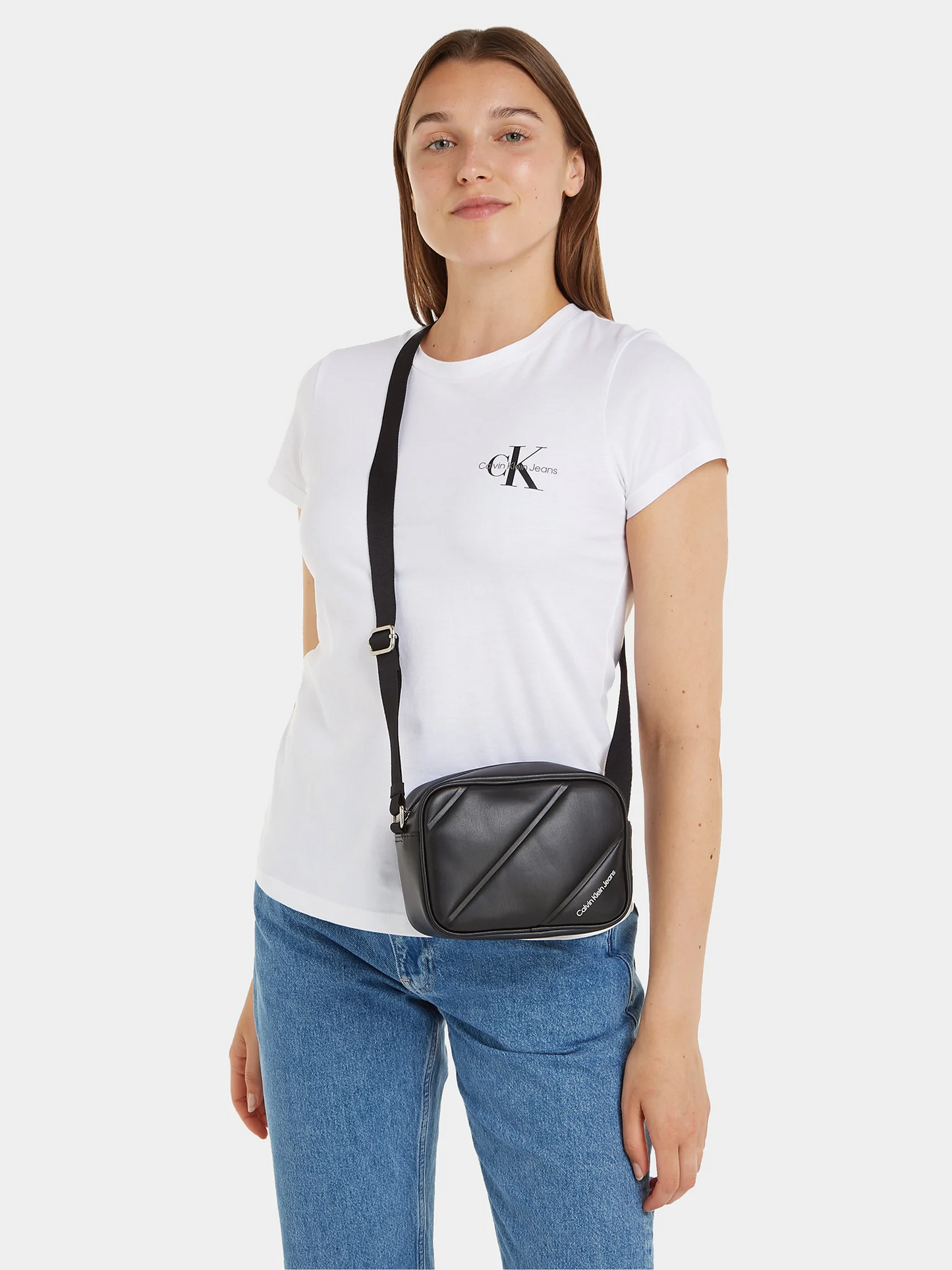 C-A-L-V-I-N K-L-E-I-N CROSSBODY BAG