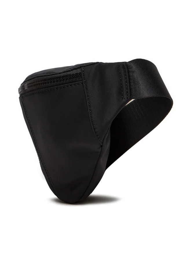 V-E-R-S-A-C-E J-E-A-N-S C-O-U-T-U-R-E BELT BAG